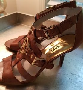 🌹Like New!!!! Michael Kors Leather Heels🌹🌹